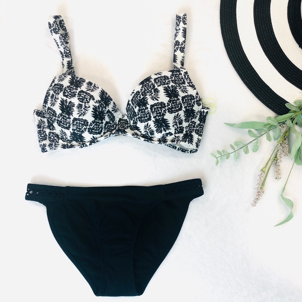 SALE‼️Target/Women/Swimsuits/Bikinis‎/NWT👙